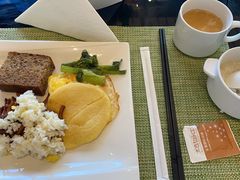 -上海虹桥西郊假日酒店