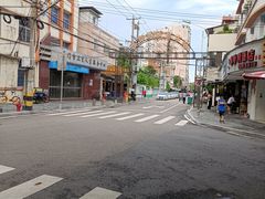 -溪岸路花鸟市场