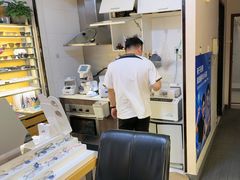 -优医视平价眼镜蔡司依视路折扣工厂店(十里堡店)