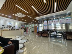 -茂菊口腔连锁(浦东南路店)