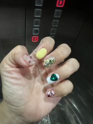 -UGIRL有个美甲
