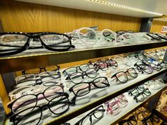 -优医视平价眼镜蔡司依视路折扣工厂店(十里堡店)