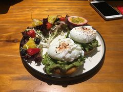 罗勒酱杂菌班尼迪蛋-BE BRIGHT KITCHEN(正佳广场店)