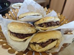 -闫家驴肉老店(华电一校店)