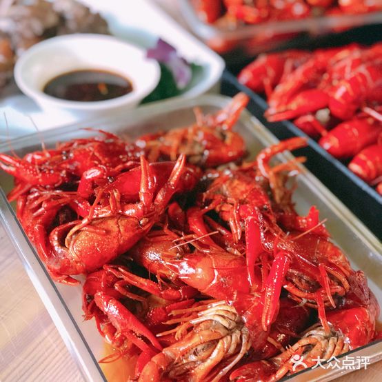 强记啃指绝味虾(荆门总店)