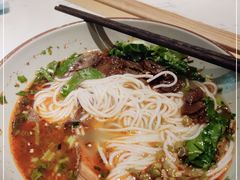 -百春原湖南牛肉粉(百联世纪店)