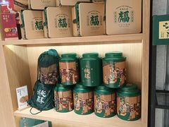 零售区-泸溪河桃酥(湖滨银泰in77店)