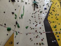 -问山MountQuest攀岩馆