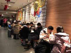 等位区-麦当劳(武昌火车站店)