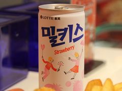 乐天草莓碳酸饮料-崔解放·朝韩大排档(虹悦城店)