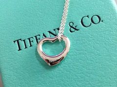 -Tiffany & Co.蒂芙尼
(杭州大厦店)