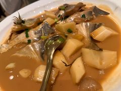 家烧白扁中鲳鱼-甬府小鲜(万象城店)