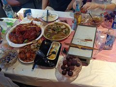 -金陵大勇烧烤·小龙虾·海鲜大咖(竹山路店)