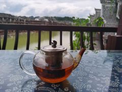 -临江餐馆二楼美食部落