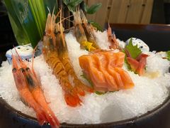 -万岛日本料理铁板烧(万泰国际店)