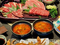 -铭牛烧肉·和牛海鲜自助(高新月牙湖店)