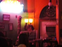 酒吧驻唱歌手-娜娜度假小旅馆