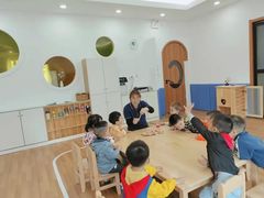 -婴智贝佳蒙特梭利早教托育中心(杨浦店)