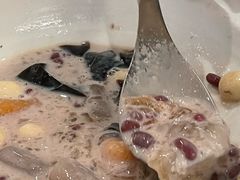 -RUXU入续糖水铺与包(卓悦中心店)