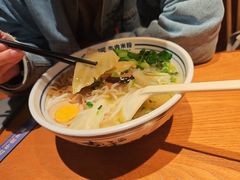 -鑫花溪牛肉米粉(广电传媒店)