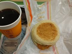 -麦当劳(轻轨曹杨路店)