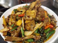 -鸿顺老铁锅美蛙鱼府(解放碑店)