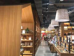 -百新书局(尚悦湾店)