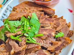 -壹阁胡羊焖饼(特色小吃街店)