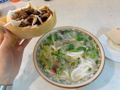 -烤鸭肉夹馍鸭汤店