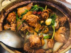 招牌家鸡煲-渝君重庆火锅(嘉宾路店)