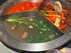 -廖掌柜·重庆鲜货火锅(上海首店)