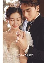 -雪中彩影婚纱摄影·微光艺术中心