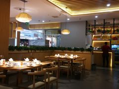 大堂-守柴炉烤鸭(科华中路王府井店)