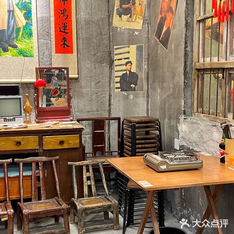 在西安苍蝇馆子吃到了芋儿鸡 鸡汤无限续诶