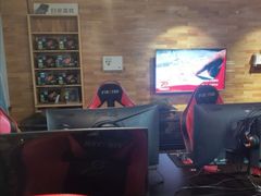 -SIX电竞·卓威600hz(闽江二路店)