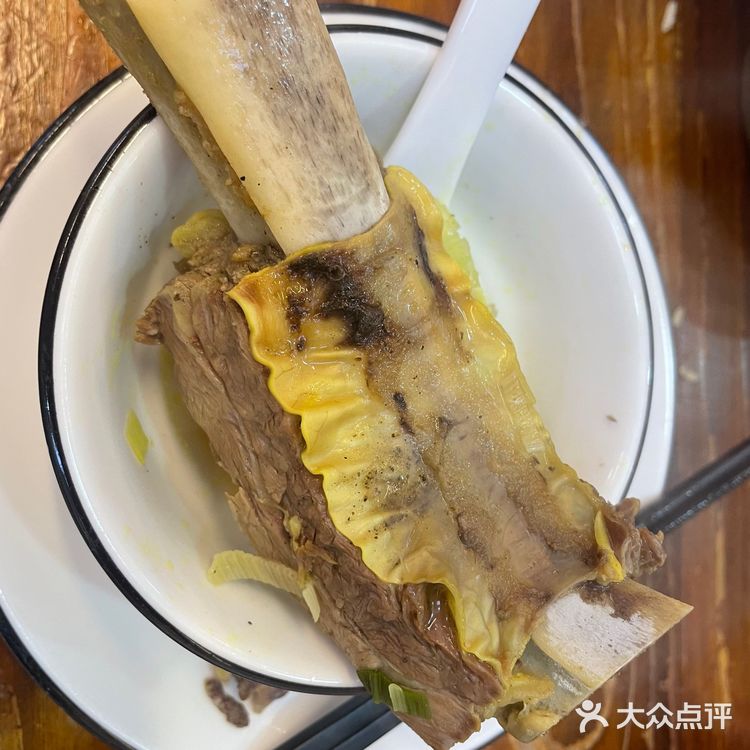 大口吃肉！大口吃蒜！