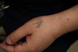 点击看大图 -冰岛刺青·手工耳饰品售卖·专业纹身