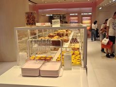 -好利来(上海长宁龙之梦店)
