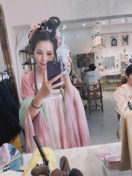 -一揽芳华汉服旗袍体验馆(拙政园店)