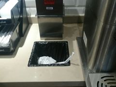-The Habit Burger Grill 哈比特汉堡(爱琴海店)