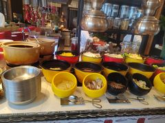 -松咖啡自助餐厅·松北香格里拉