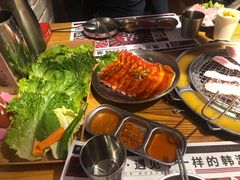 -青瓦炭韩潮烤肉(花园道店)
