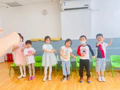 -蓝话筒·少儿成人演讲口才·主持朗诵·戏剧表演(大华第一坊店)