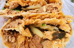 Two-Spoon Meat and Egg Pancake