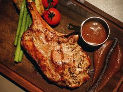 -Oasis Bar & Grill
