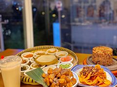 -包整·丝娃娃(一览甲秀楼风景店)