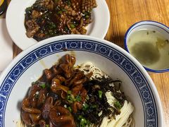 -沪西老弄堂面馆(定西路店)