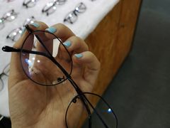 -罗伯特眼镜·蔡司官方授权(罗湖国贸店)