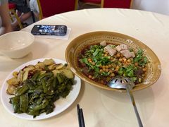 -茅屋大酒店