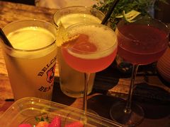 -城墙外BAR